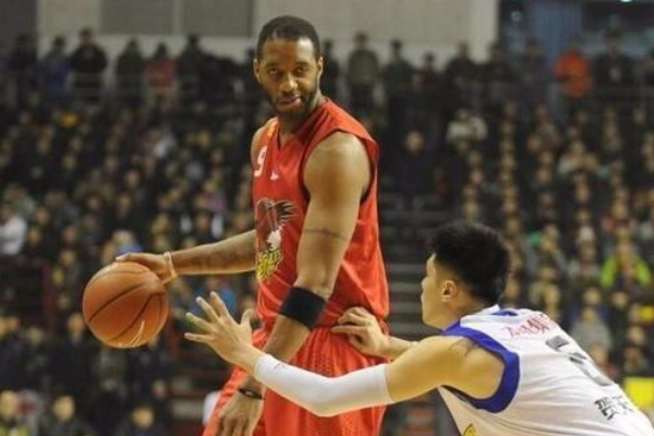 CBA歷史上哪位外援給中國球隊帶來(lái)最大幫助？